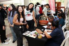 Estudiantes participaron de los diferentes promociones de la Feria de Salud UTP  