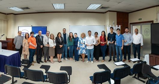 Foto grupal de la actividad.