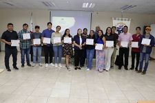 Al final el taller se les entregó certificados a los participantes del Taller de Desarrollo de Patentes.