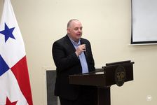 Russell Bean de IXP EXPERT – ISOC se refirió al desarrollo abierto y evolución de Internet.