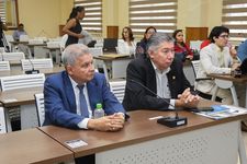 Autoridades de la UTP estuvieron presentes en el acto de licitación. 