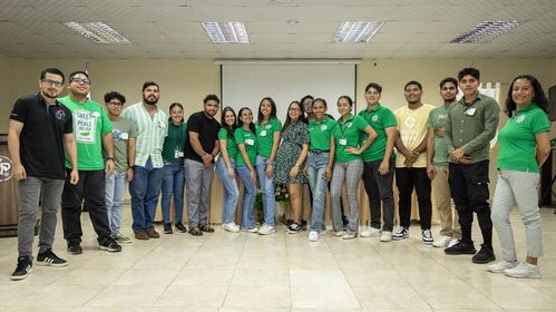 Docentes de la Facultad de Ingeniería de Sistemas Computacionales del Centro Regional de Veraguas, organizaron el primer Hackathon de Desarrollo Lógico & Algoritmo, el viernes 30 de mayo.