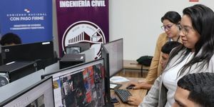 La actividad consiste en la digitalización de mapas.