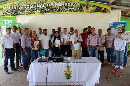 Foto grupal de la actividad.