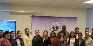 Foto grupal de la actividad.