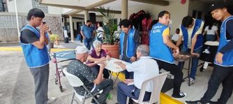 Jugaron diferentes juegos de mesa y pintaron también.