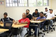 Primer grupo de participantes del seminario.