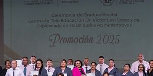 Más de 35 estudiantes, colaboradores de la UTP recibieron sus certificados en Media Pre Media y Diplomado en Habilidades Administrativas