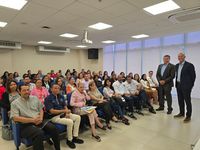 Expositores del taller junto a participantes del taller.