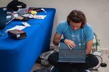 Participaron 17 equipos mixtos, integrados por profesionales y estudiantes.