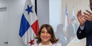 La Dra. Ángela Laguna Caicedo, Rectora de la UTP.
