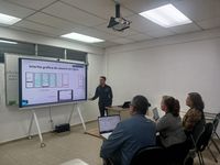 Durante la ponencia.