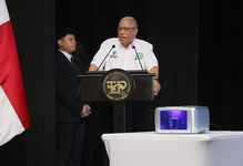 El decano de la Facultad de Ingeniería de Sistemas Computacionales (FISC), Dr. Armando Jipsion Decano dio la bienvenida al congreso.