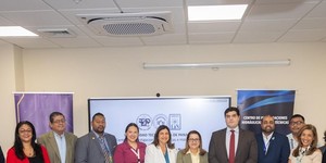 Foto grupal de la actividad.