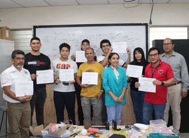 Participantes del seminarios de receso académico