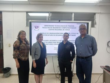 Sustentación de tesis de estudiante Dylan González