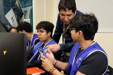Profesor Julián Velásquez, docente de la FISC y coordinador de esta iniciativa.