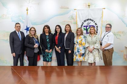 Foto grupal de la actividad.