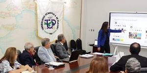 Presentación por parte de la Lcda. Gladys Bernett.