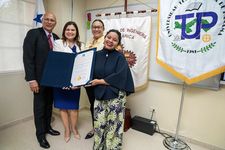 Un reconocimiento a las autoridades universitarias, equipo de coordinación del programa y a sus docentes.