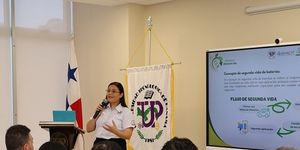 La Dra. Vanessa Quintero en el lanzamiento de su proyecto.