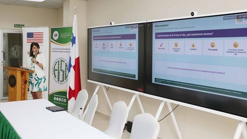 Como expositora estuvo la Dra. Laura Agosta.