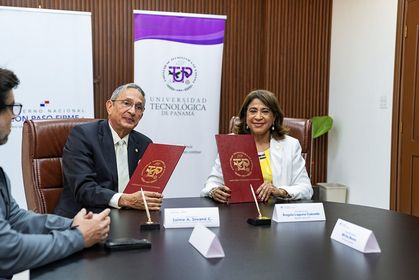La UTP firma Convenio con MIVIOT