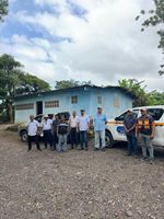 El equipo de trabajo que hizo posible la instalación de luz eléctrica en la casa comunal de la Estancia Centro, fue el personal del CINEMI y de la Oficina de Electrificación Rural (OER), encabezada por el Dr. Félix Henríquez y el Ing. Antonio Clement, respectivamente.