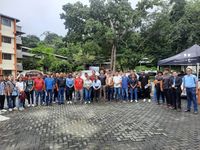 Observamos a una buena cantidad de participantes de la exhibición de autos eléctricos, llevada a cabo el 19 de septiembre en los estacionamientos del Edificio 1 del Campus Víctor Levi Sasso, con motivo de la semana de la electromovilidad.