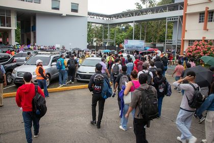 La comunidad universitaria participó en esta actividad.