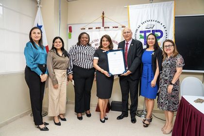 UTP realiza acto de entrega de Reacreditación de Maestría en Ciencias de la Ingeniería Mecánica 