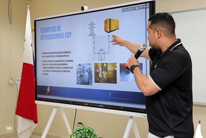 Plantas Eléctricas y Tableros de Transferencia Conferencia