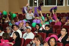 Las barras de los concursantes en el Teatro Auditorio.