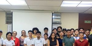 La Unidad de Gestión y Transferencia del Conocimiento del Centro Regional de Veraguas dictó el taller de Herramientas de Creatividad e Innovación, el 1 de mayo.