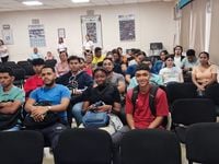 Estudiantes participan de la Jornada UTP Panamá Oeste Recicla. 