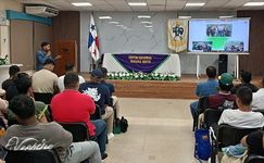Estudiantes exponen sus practica de servicio Social Universitario.