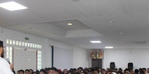 Autoridades, servicios institucionales y vida universitaria guían a los nuevos estudiantes del Centro Regional de Coclé