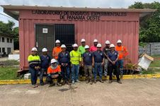 Colaboradores del Laboratorio de Ensayos Experimentales de Panamá Oeste 