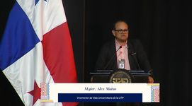 Palabras de bienvenida por Mgtr. Alex Matus, Vicerrector de Vida Universitaria.