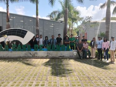 Estudiantes de Desarrollo de Software de la FISC en Coclé