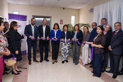 El edificio de Postgrado de la UTP inaugura ascensor 