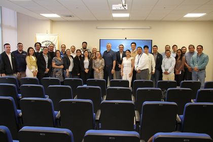 Foto grupal de la actividad.