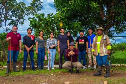 La Unidad de Servicio Social Universitario del Centro Regional de Veraguas, liderada por el Mgtr. Luis S. Juárez D.; llevó a cabo una exitosa Jornada de Limpieza y Cuidado de Plantones, el 4 de julio.