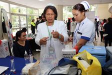 Personal de salud participaron de la Feria de la Salud con diversas vacunas para reforzar el sistema inmunológica 