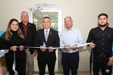 El nuevo Laboratorio de Control y Automatización está equipado para la enseñanza.