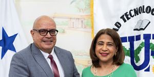 Entrega de libro Inmortales