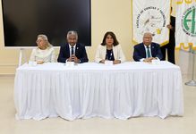 Autoridades presentes.