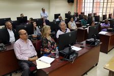 Durante el seminario se abordaron temas importantes para los docentes presentes.