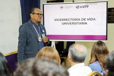 Mgtr. Alex Matus, Vicerrector de Vida Universitaria.