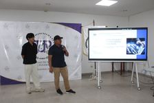 Estudiantes de III año de la carrera, con la presentación “Simulación de ataque y defensa en entornos".